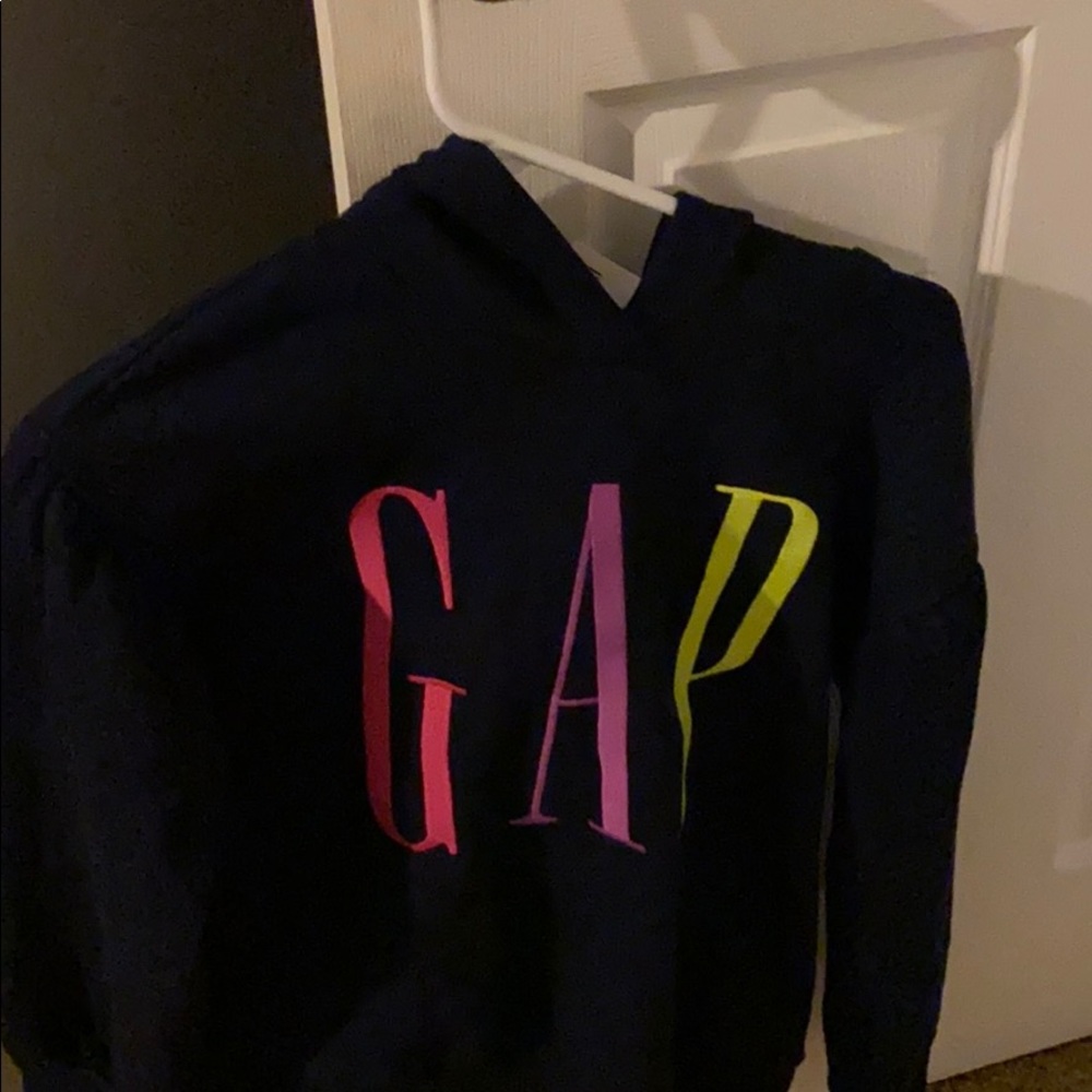Gap sweatshirt